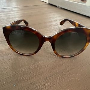 Gucci sunglasses